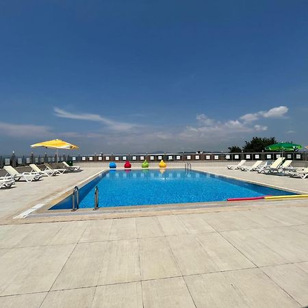 Double Royal Hotel Kocaeli Bagian luar foto