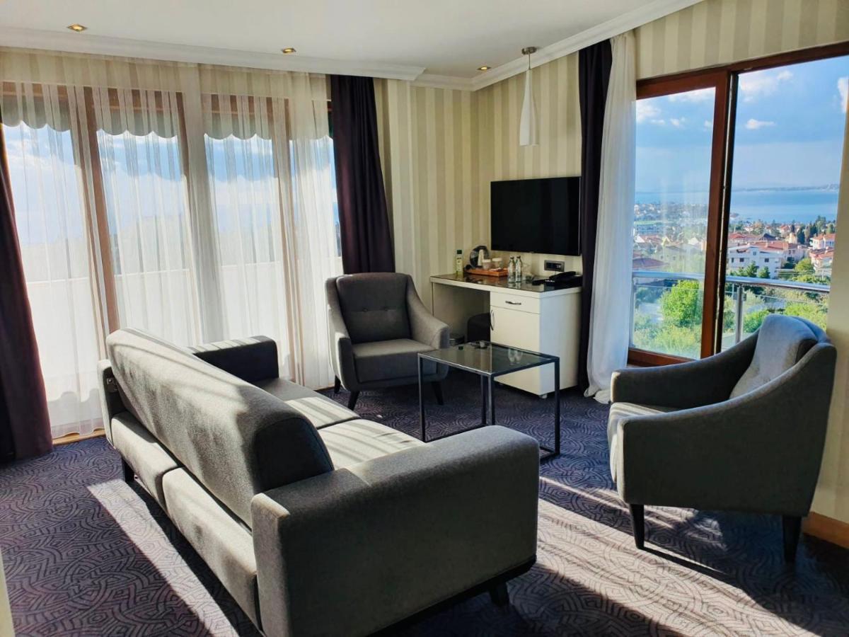 Double Royal Hotel Kocaeli Bagian luar foto