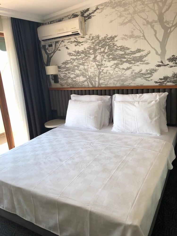 Double Royal Hotel Kocaeli Bagian luar foto