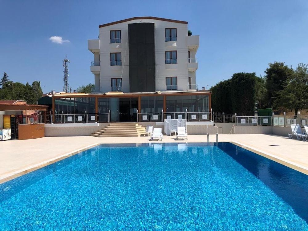 Double Royal Hotel Kocaeli Bagian luar foto