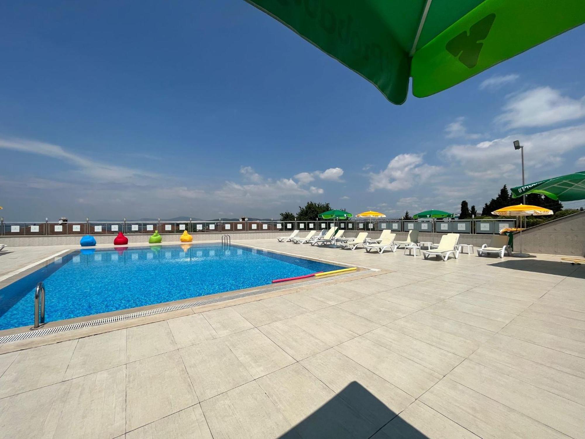 Double Royal Hotel Kocaeli Bagian luar foto