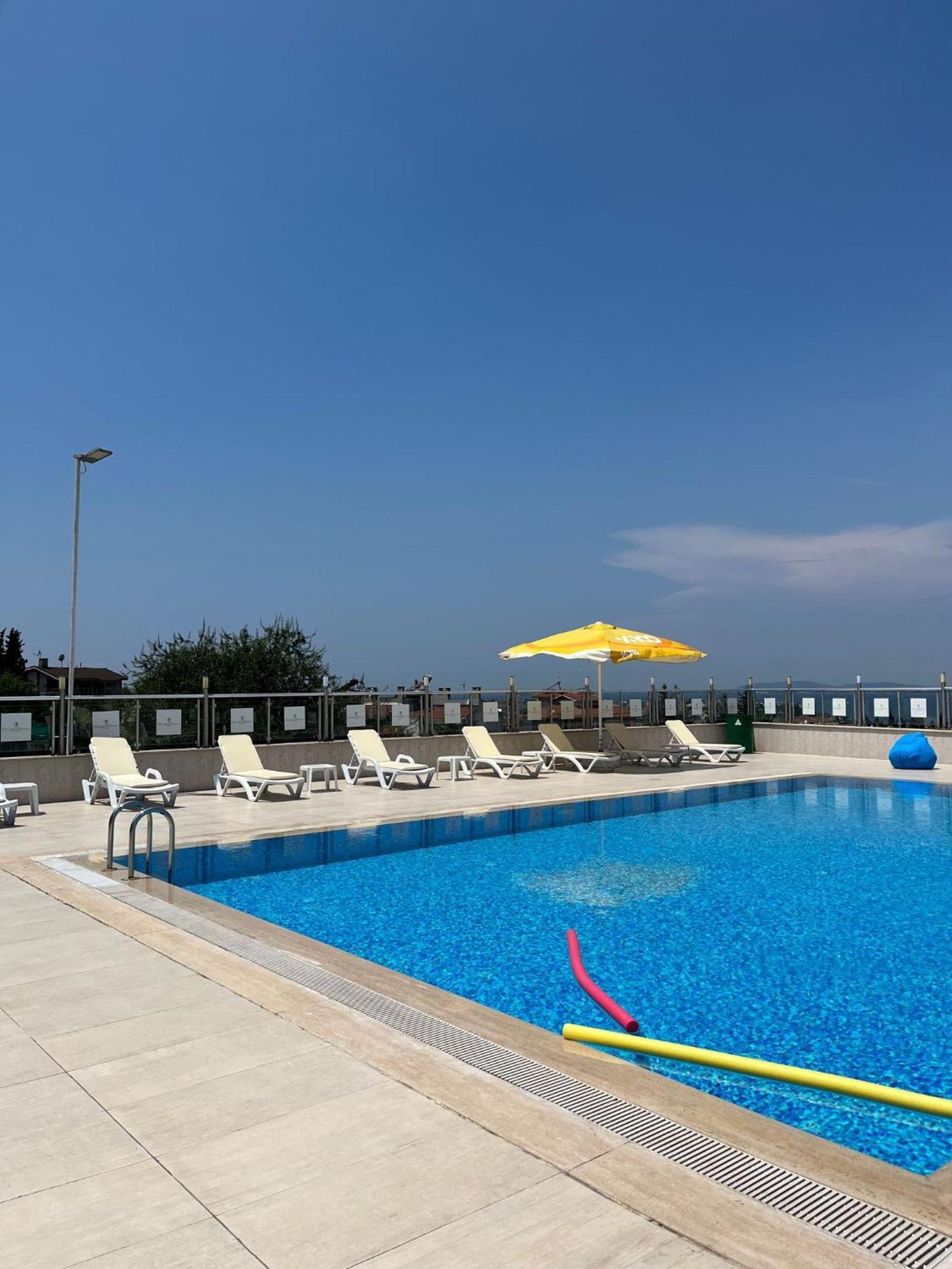 Double Royal Hotel Kocaeli Bagian luar foto